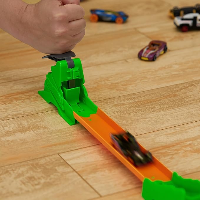Hot Wheels Track Builder Toxic Super Jump